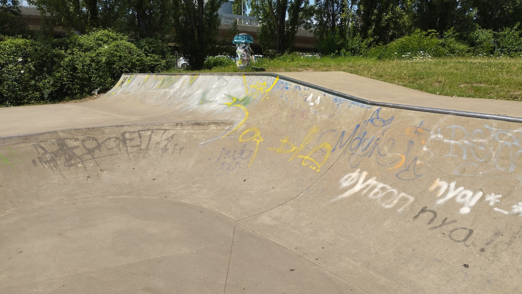 Burgerpark Hafeninsel skatepark